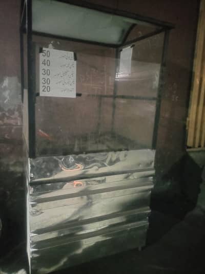 Stainless steel Counter with double sized frier