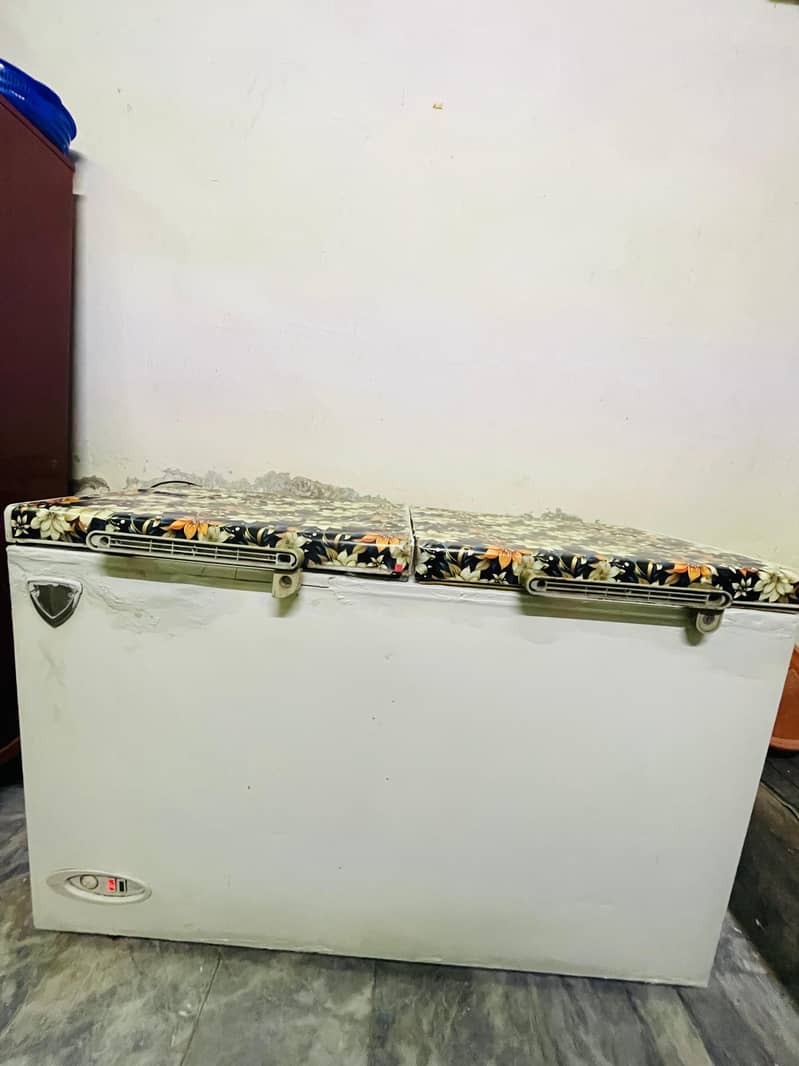 waves deep freezer 4