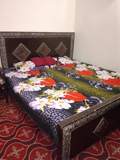 bed dressings table