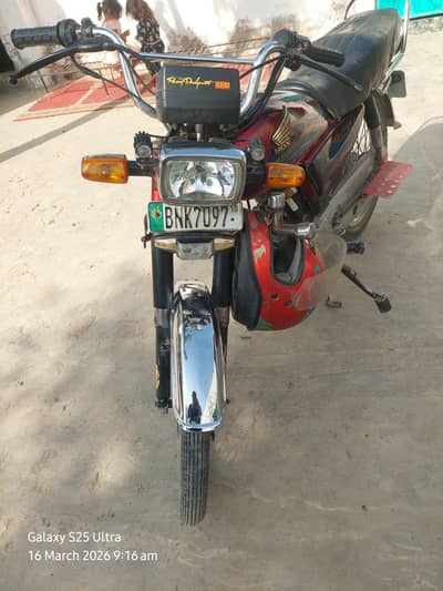 Honda CD70 2010 model