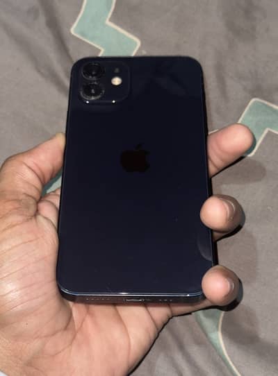 Apple iPhone 12