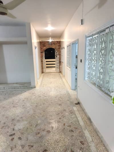 4BED D/L FB AREA BLOCK 2ND FLOOR PRIME LOCATION NEAR BY ROAD