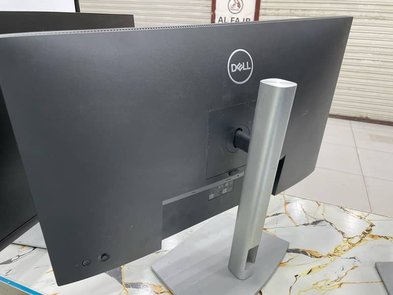 27 inch boder less 2