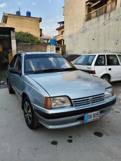 Daewoo Racer officer scheme excellent condition