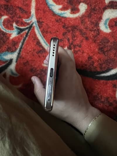 Honor x9 in good condition