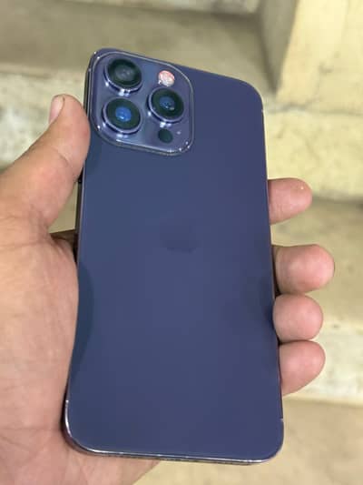 I phone  14 pro mix us