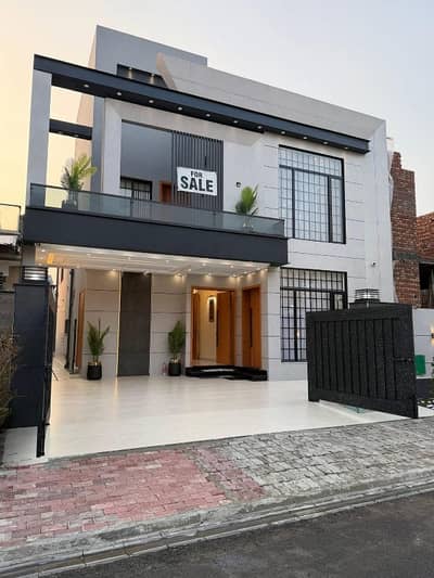 Top City 10 Marla House For Sale