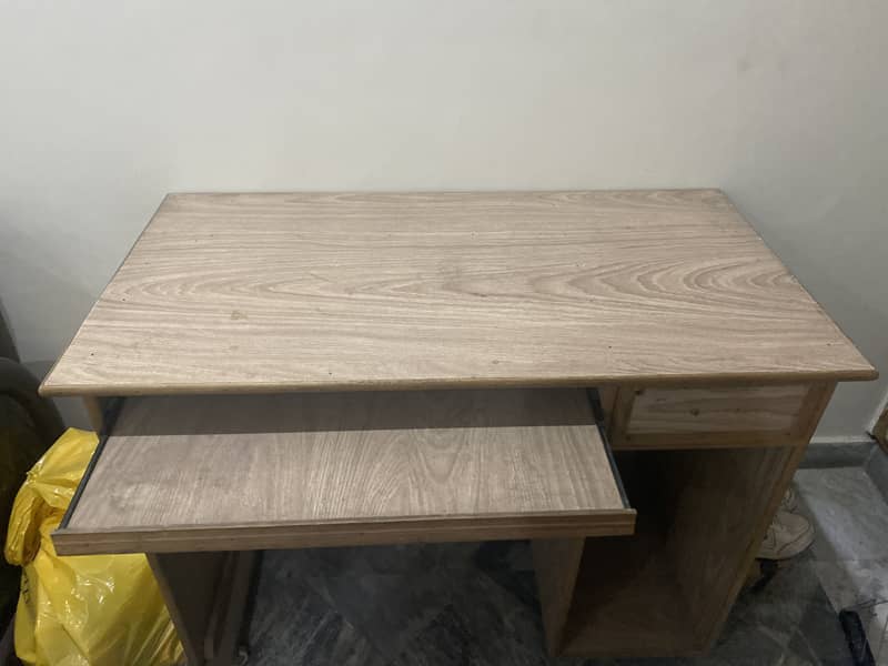 Study Computer table 1