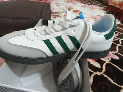 Semba White Green Sneakers – Comfortable & Trendy