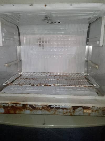 Dawlance ki full size freg for sell