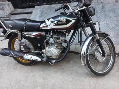 HONDA 125 model 2012 full Honda sound mein hai