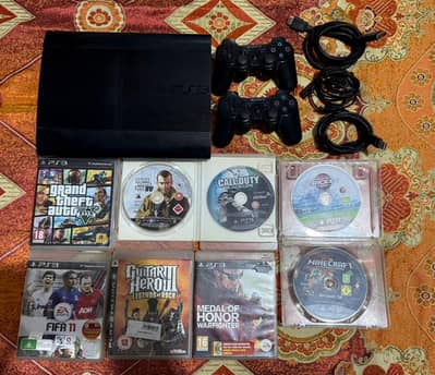 PS3 Super Slim 320GB like brand new+ 2 Controllers + Games 10/10