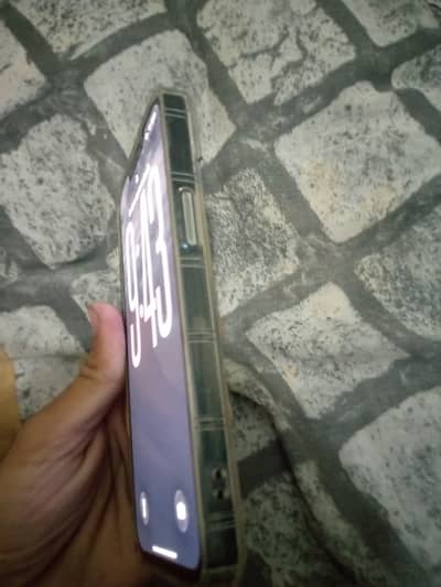 urgent for sale iphone 13