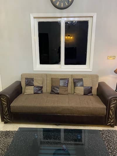 5 seater sofa set with centre table side table and rug