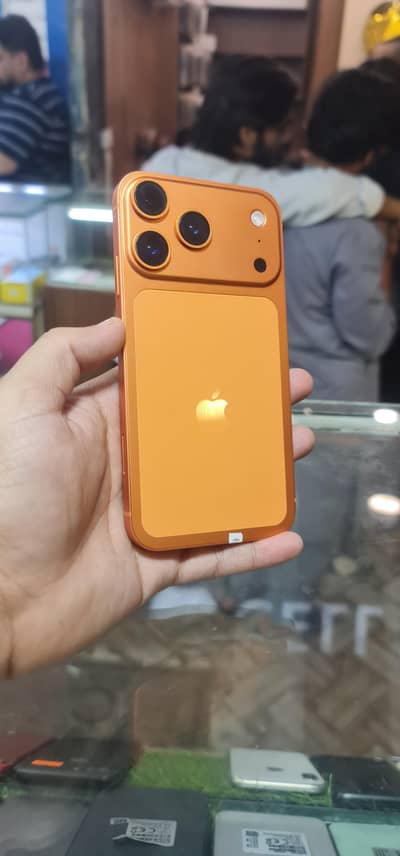 iPhone Xr convert 17 Pro