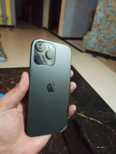 I phone 14promax waterpack with box  jv LL/A model