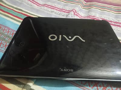 Sony laptop core 2 do 4gb 150gb hard drive 2gb graphic card