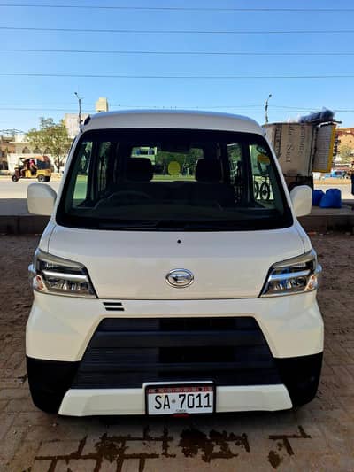 Daihatsu Hijet Half Cruise