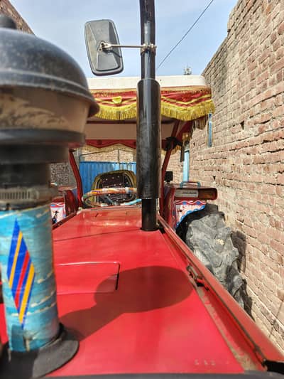 MF260  trectr argent seel