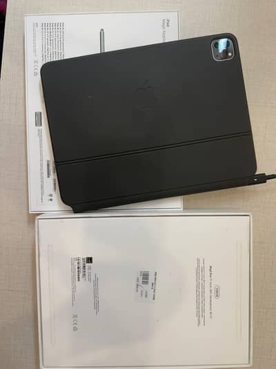 Ipad pro m2 4th gen 128gb with box excellent condition