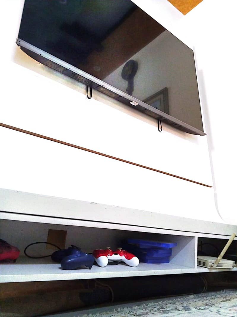 Tv console 1