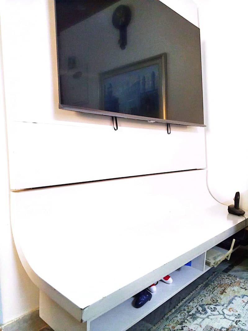 Tv console 2