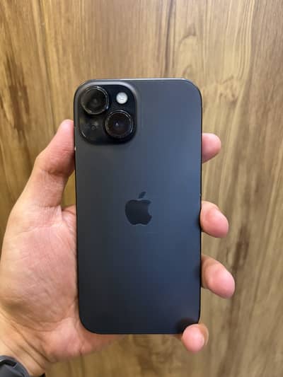 iPhone 15 128GB •• NON JV