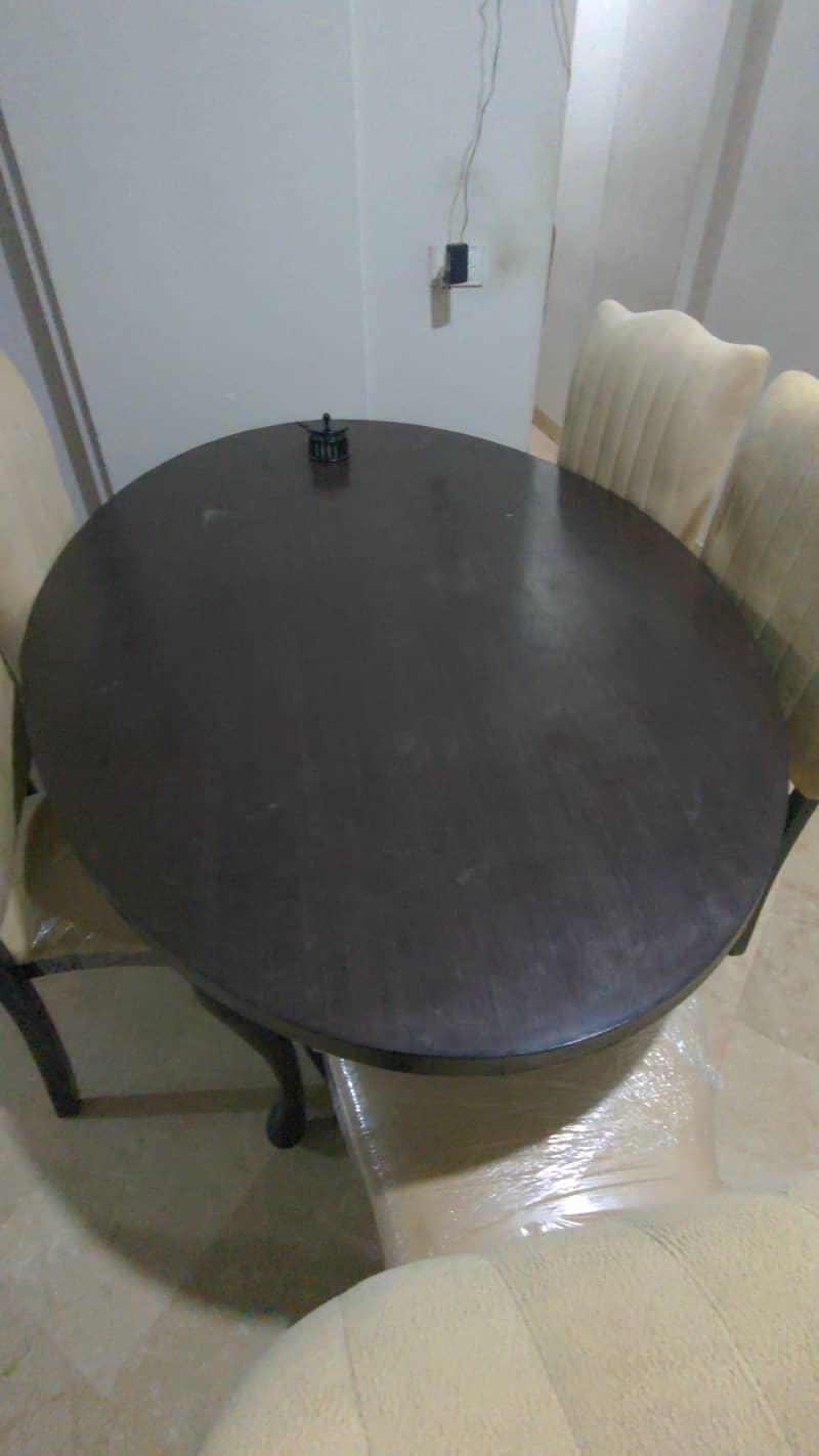 Dining Table 0