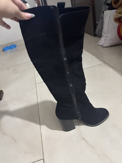 Black velvet long boots