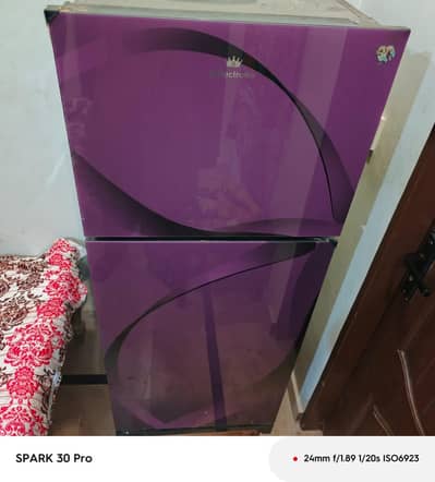 Hy . . I sale my electrolux Fridge Size Medium For sale
