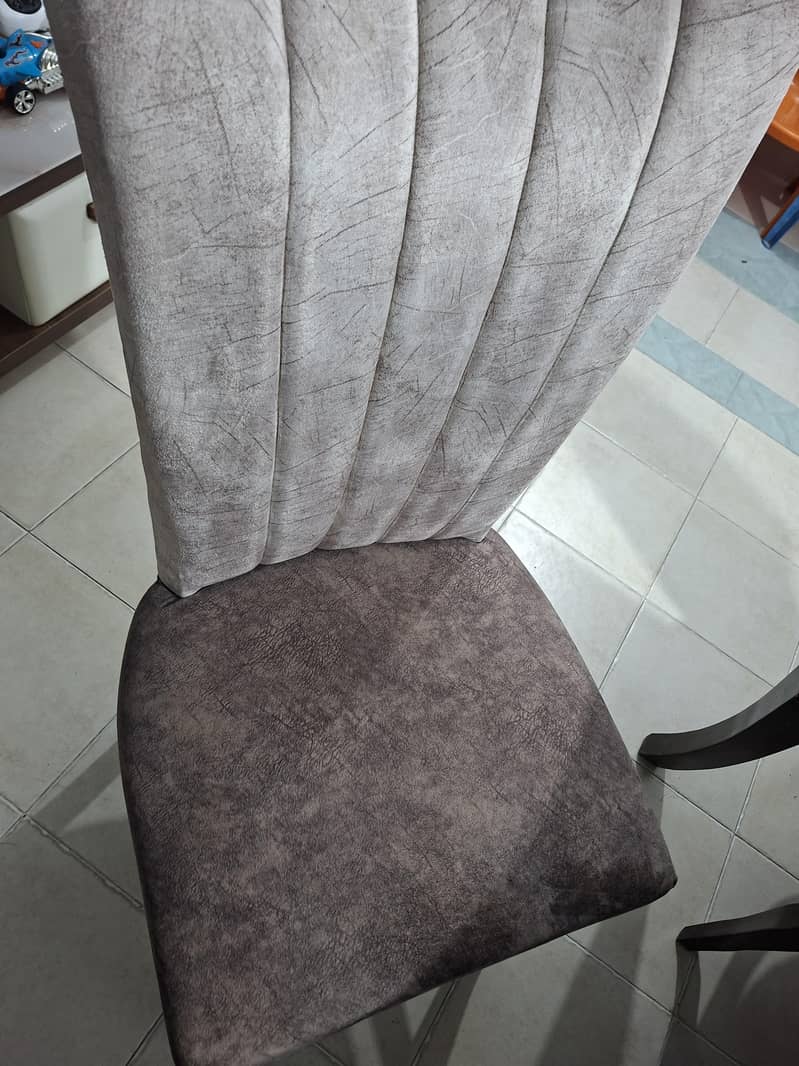 6 seter dining table 0