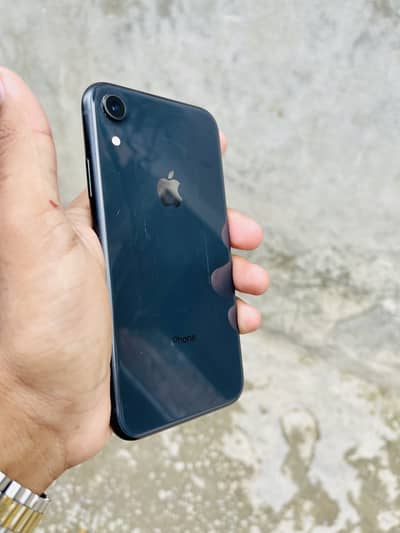 iPhone XR jv