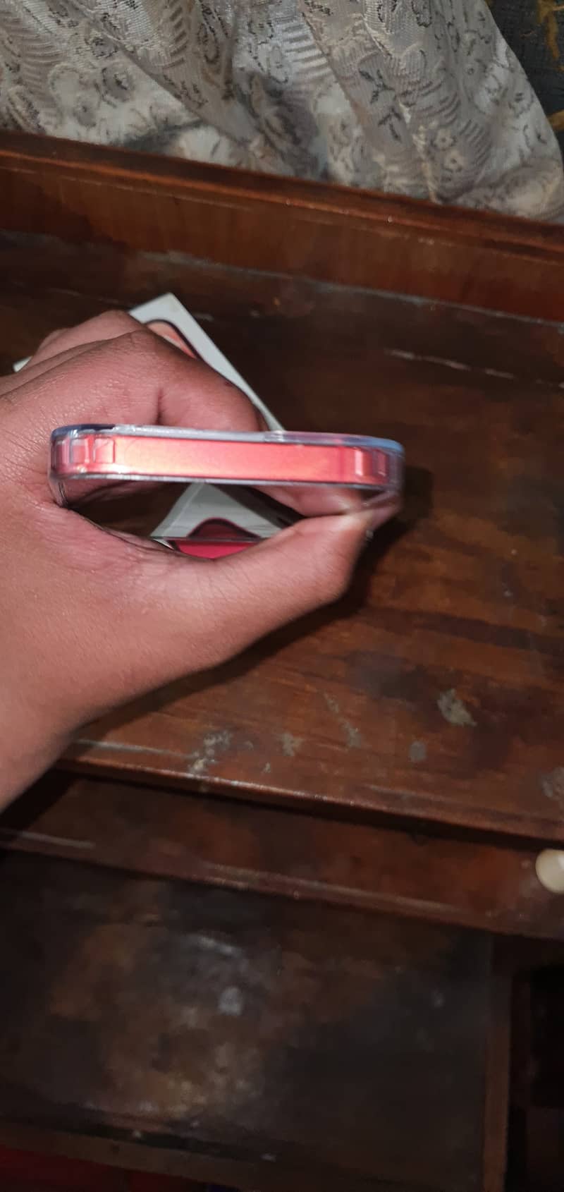 iPhone 12 4