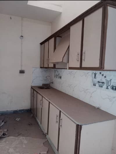 3 marla flat for rent