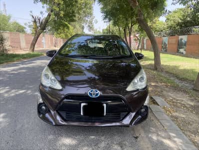 Toyota Aqua G package Heated Seatspush start model 2015