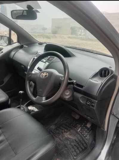 Toyota Vitz 2006