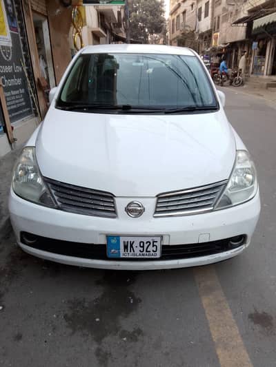 Nissan Tiida 1500cc full loaded