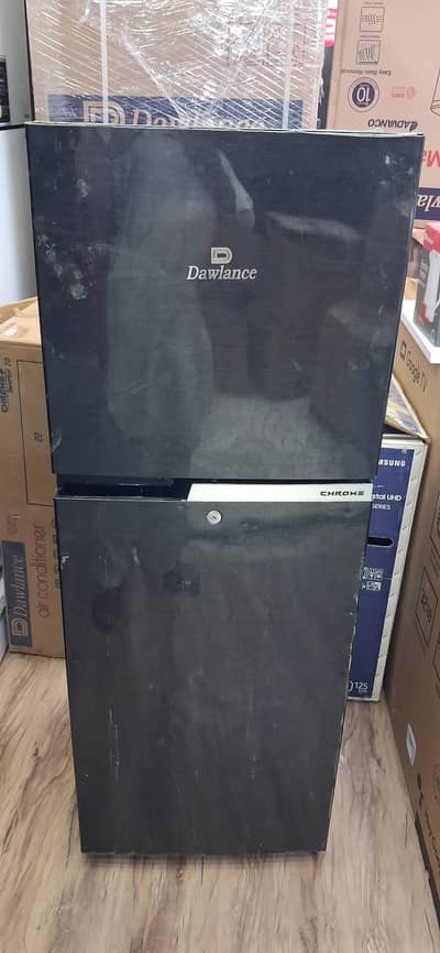 dawlance fridge 12cuft new 1 sal use ha