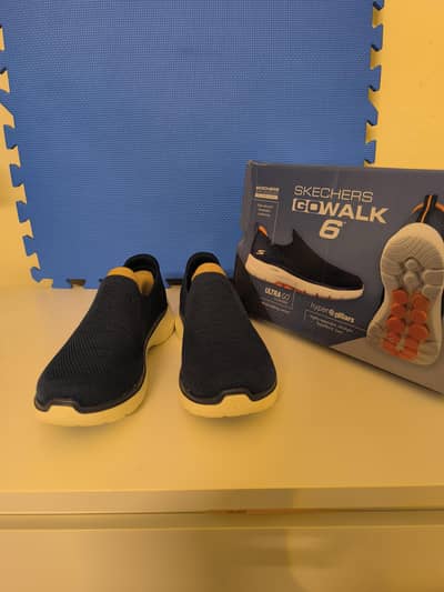 Skechers 43.5 and 42 sizes Walking Shoes