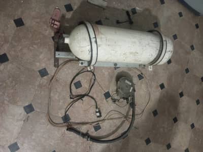 CNG LPG CYLENDER + lENDIrenzo kit + pipe
