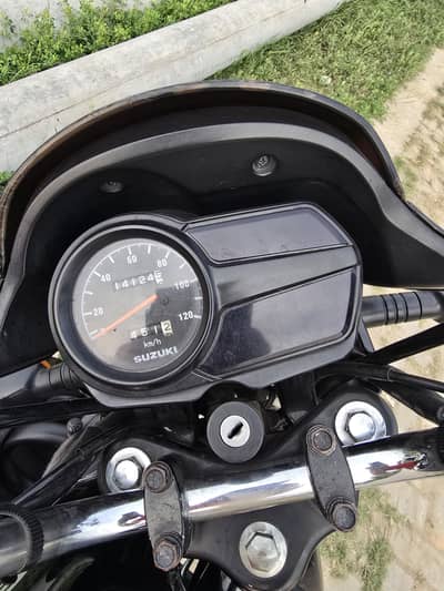 Suzuki 110s self start new bike lush lush