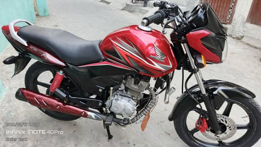 Honda CB 125 F  Total Genuine (0302-5328032)