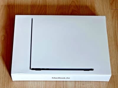 MacBook Air 2025 Midnight