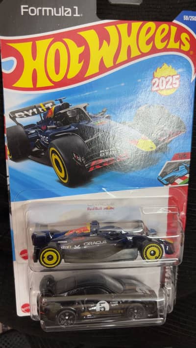 HOTWHEELS F1 and Porsche 911gt