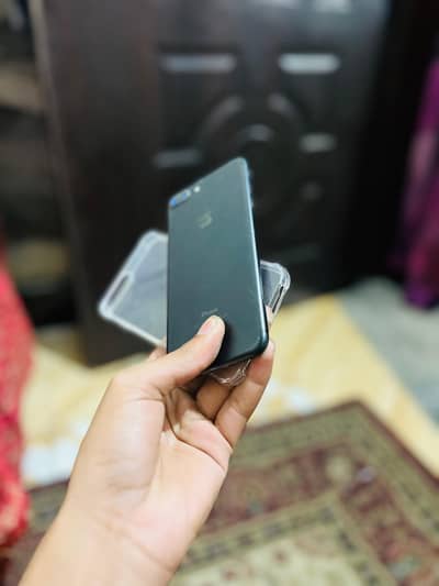 iPhone 7plus officially pta proved 256 gp