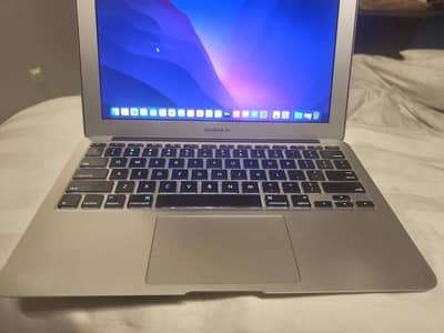 Like New Apple MacBook Air 2015 Core i7 8GB RAM 256 GB SSD