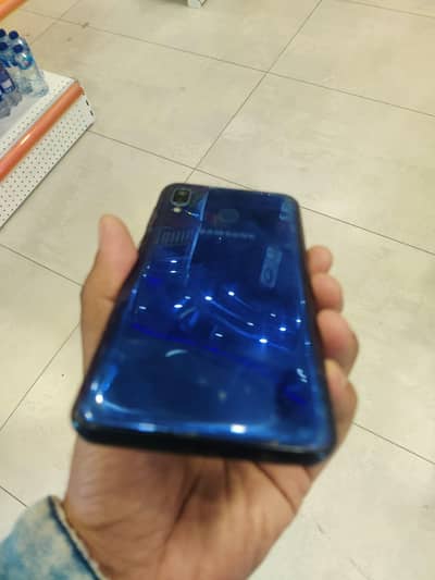 Samsung A20