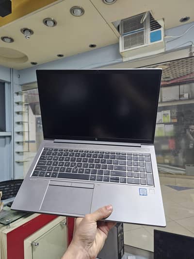 HP ZBOOK FIREFLY G7 CORE I7 10TH