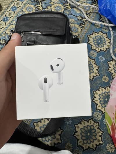 AirPods 4  With AntiNoise Cancellation
