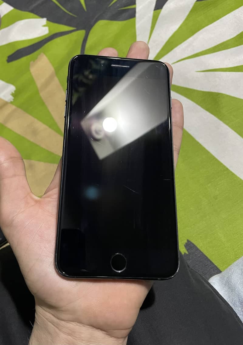 iPhone 7 Plus 128 GB 0